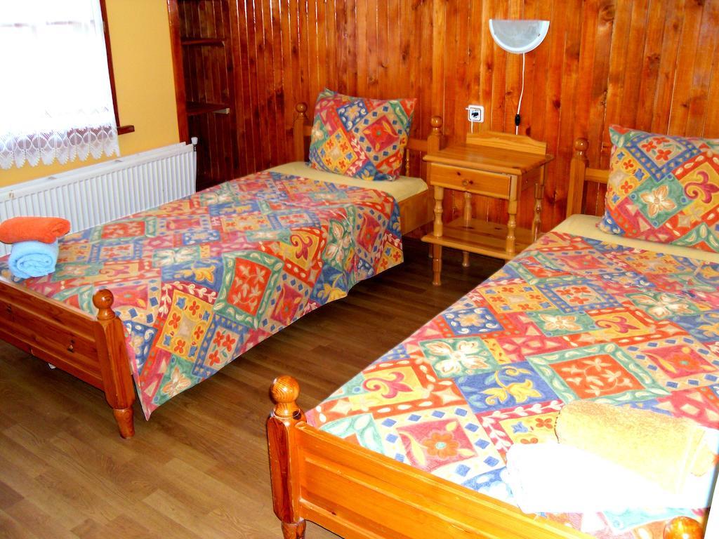 Veselata Guest House Долішня Баня Номер фото