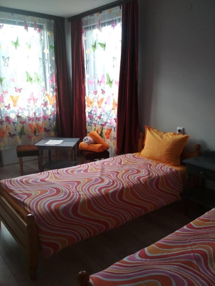 Veselata Guest House Долішня Баня Екстер'єр фото
